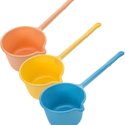 Long-handled plastic water scoop secondary image