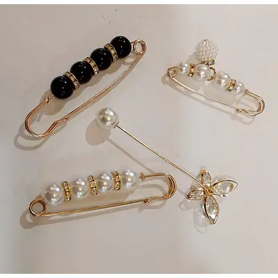 Pearl Brooch (Set of 4) primary image