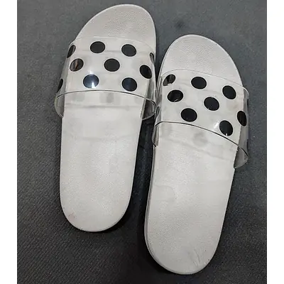 Summer Black and Grey Dot women's Slippers primary image