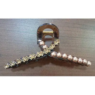 Fashionable Cross Shark Peal Beat Hair primary image