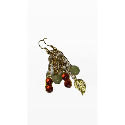earing primary image