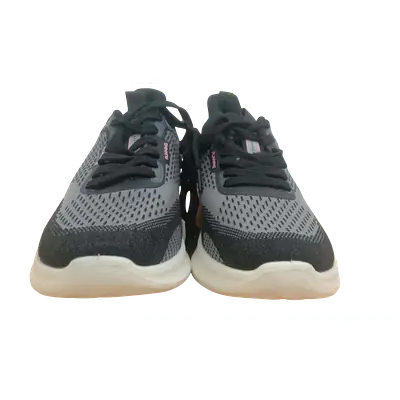 Outdoor Sneaker secondary image