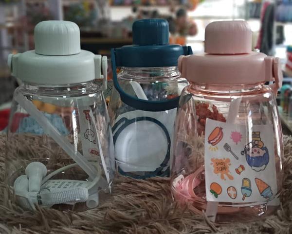 1300ml Water Bottle W/Sticker Mixed