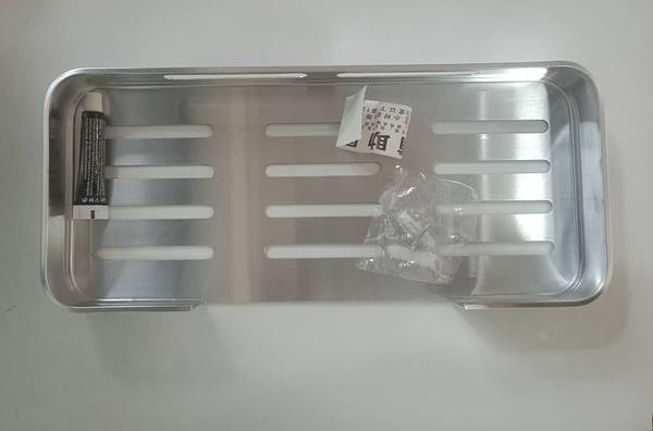 Bathroom shelf