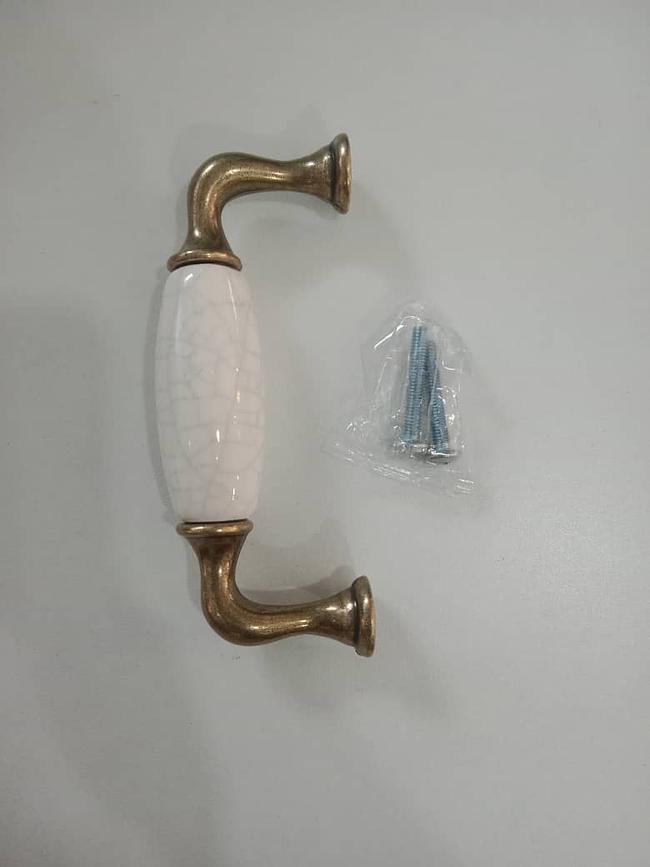 Handle