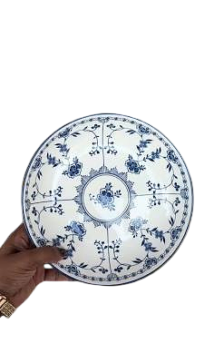 Japanese Blue & White Floral Ceramic Bowl – Scrolled Vine Design