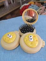 Round Brush Yellow Cheese