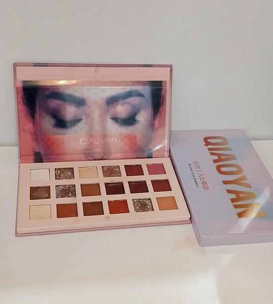 LEyeshadow