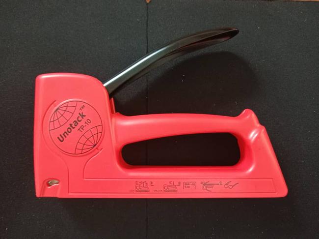 Stapler gun