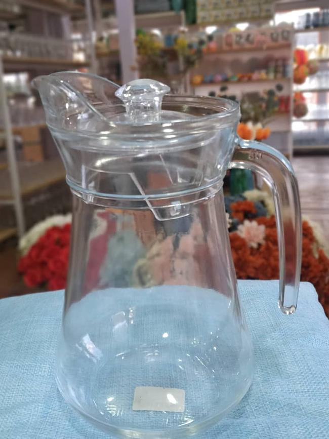 1.3L Jug w/ Lid Glass Clear